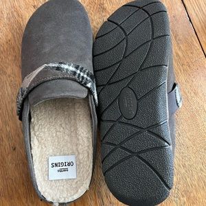 Earth origins slid on soft insole  brand new no box